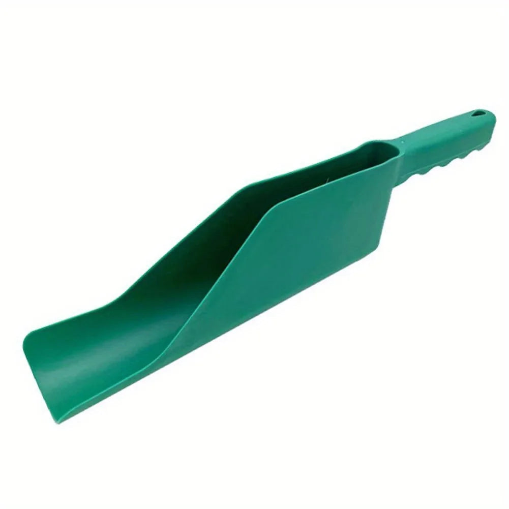 Gutter Cleaning Scoop – Flexible Leaf & Debris Removal Tool
